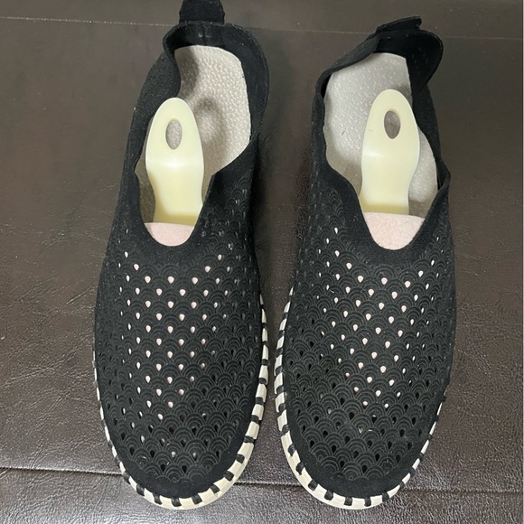 Ilse Jacobsen Tulip 139 black perforated slip on shoes size 38 - Picture 6 of 10